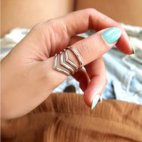 925 Sterling Silver Adjustable Triple Chevron Thumb/Index/POWAH WonderWo… - Picture 8 of 15
